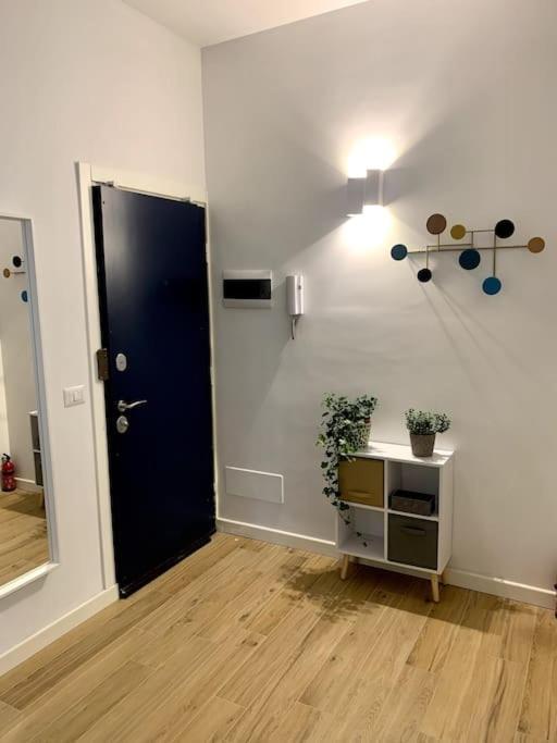 Appartamento Con Terrazzo Sui Tetti Milanesi Buitenkant foto