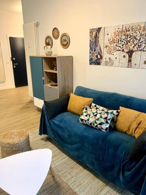 Appartamento Con Terrazzo Sui Tetti Milanesi Buitenkant foto